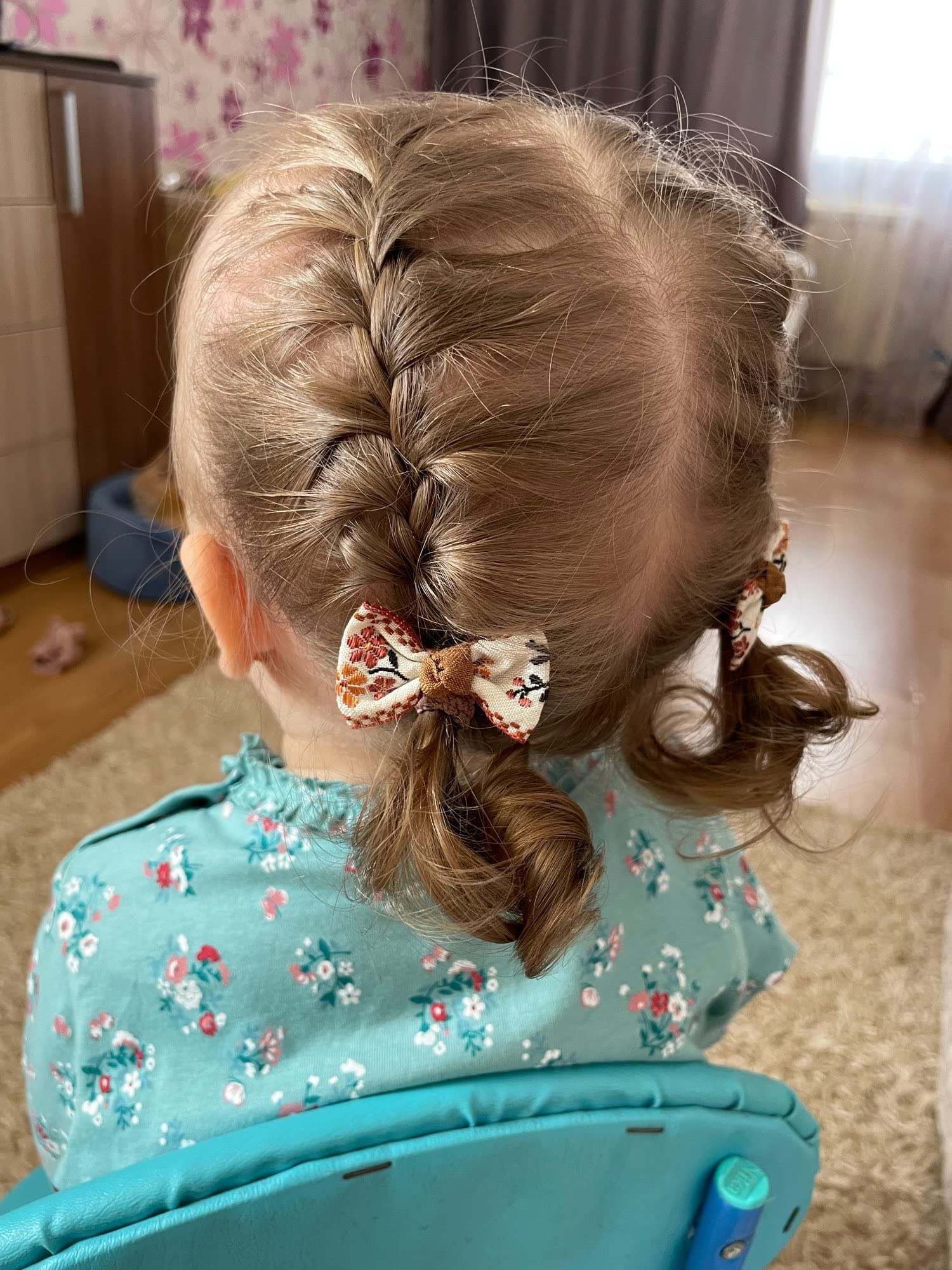 BOUNIQ gift-ready hair accessory set for little girls and busy families.