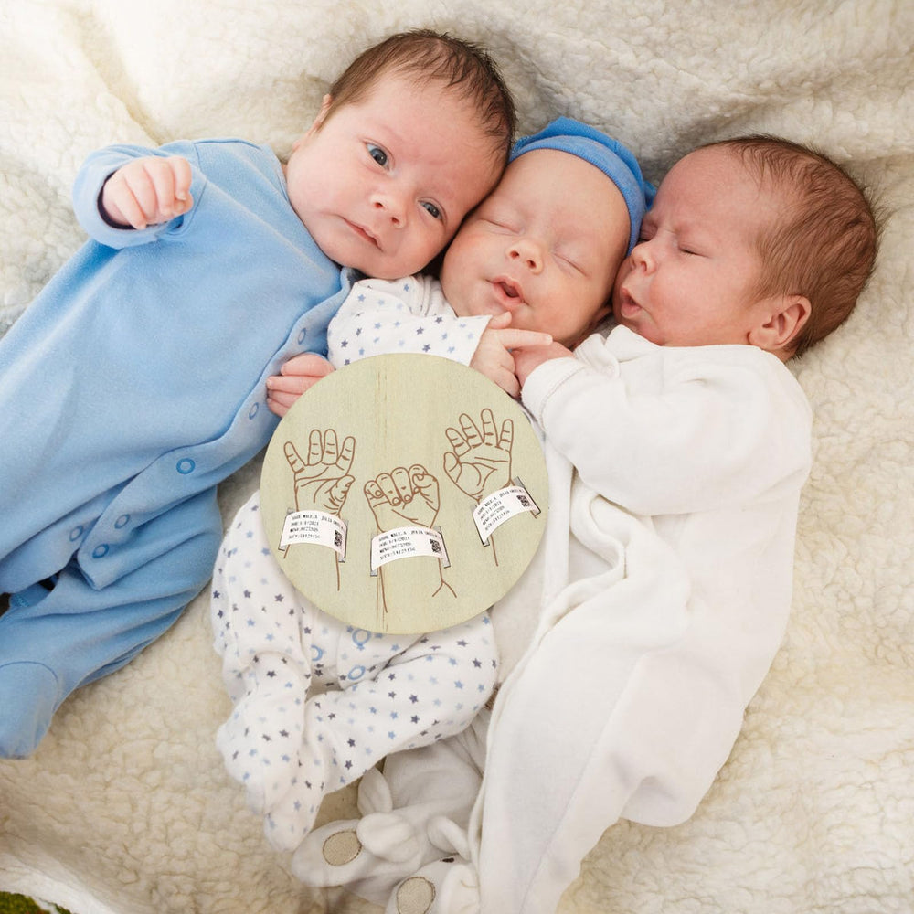 BQSAZHYJ hello world photo prop helps create memory-filled baby announcements.
