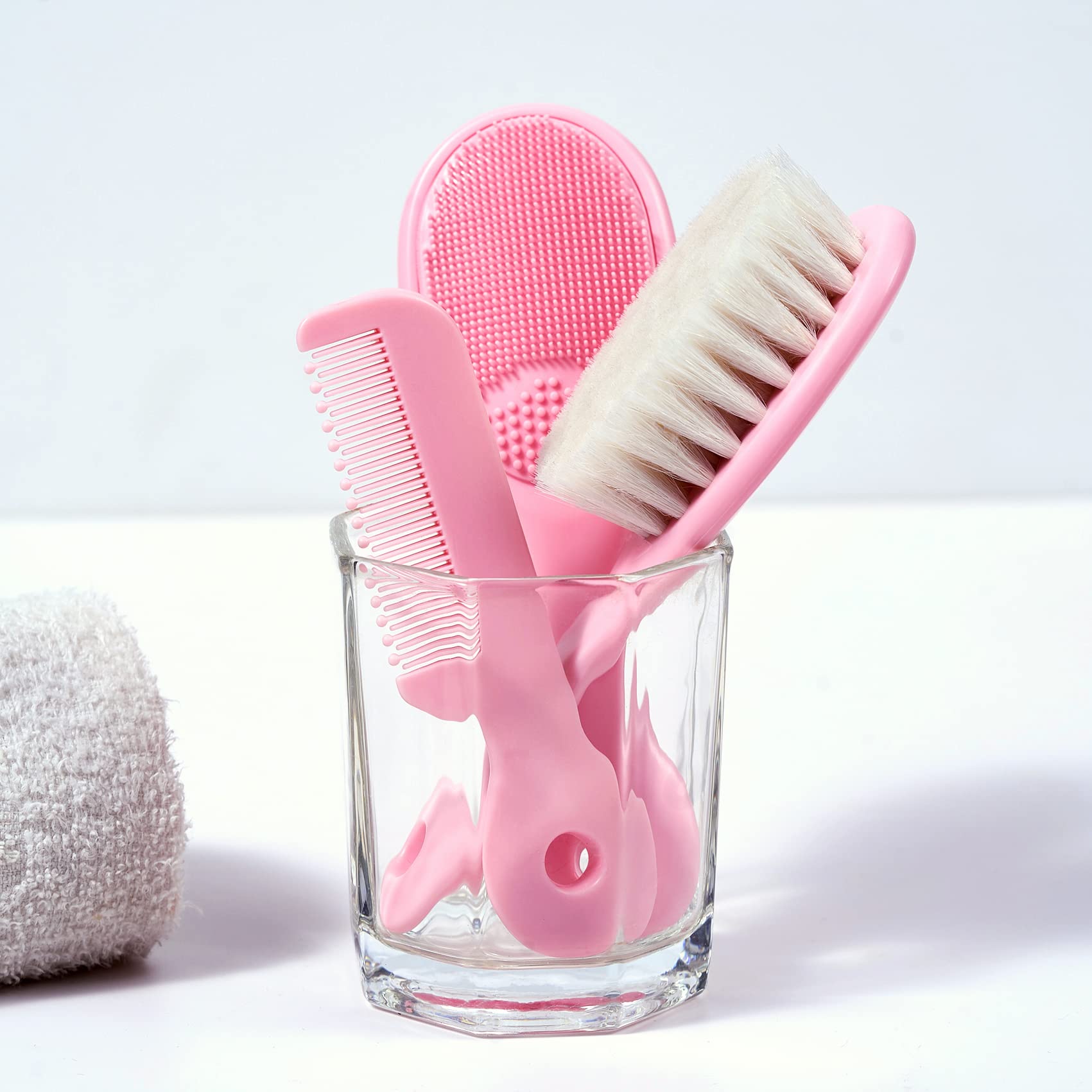 BRADYS HOUSE nighttime brushing routine supports calm, relaxed bedtime sensations.