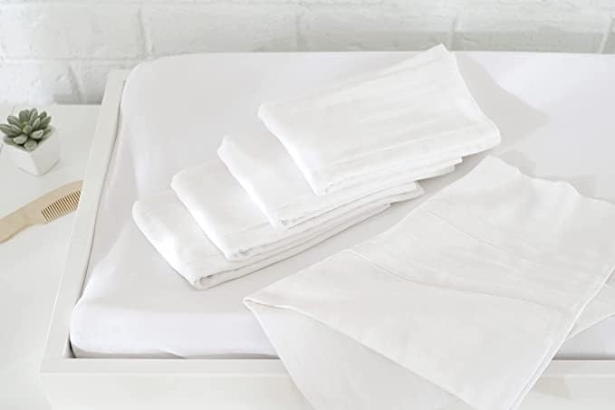 Brandilo easy-care washable-diaper image illustrates quick drying and reuse benefits.