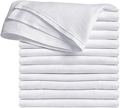 Brandilo high-absorbancy flat diaper close-up shows full-body coverage for mess-free changes.