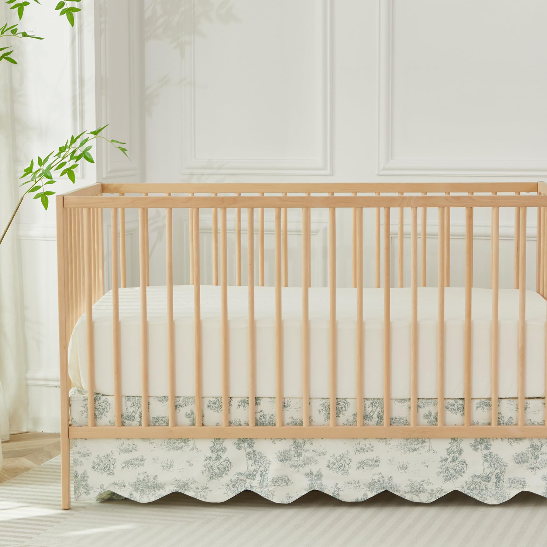 Brandream 100% cotton fabric delivers breathable, gentle-to-the-touch bedding.