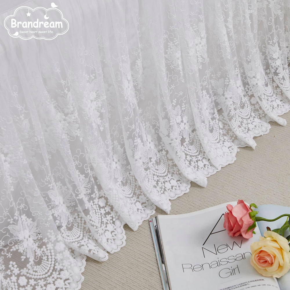 Brandream lace-trimmed dust ruffle adds vintage charm to nursery space