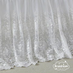 Brandream four-sided crib skirt fits standard cribs and toddler beds