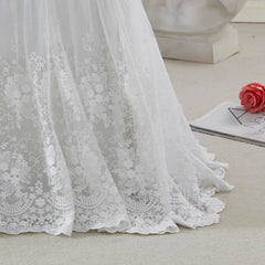 Brandream boho-crib-skirt close-up shows delicate lace trim for vintage charm