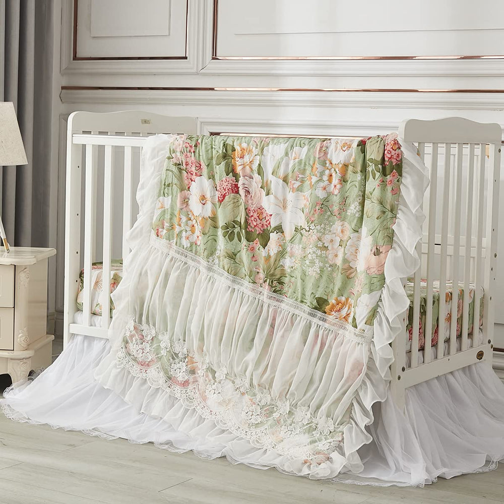 Brandream Garden Floral comforter offers soft, cozy nap-time comfort.