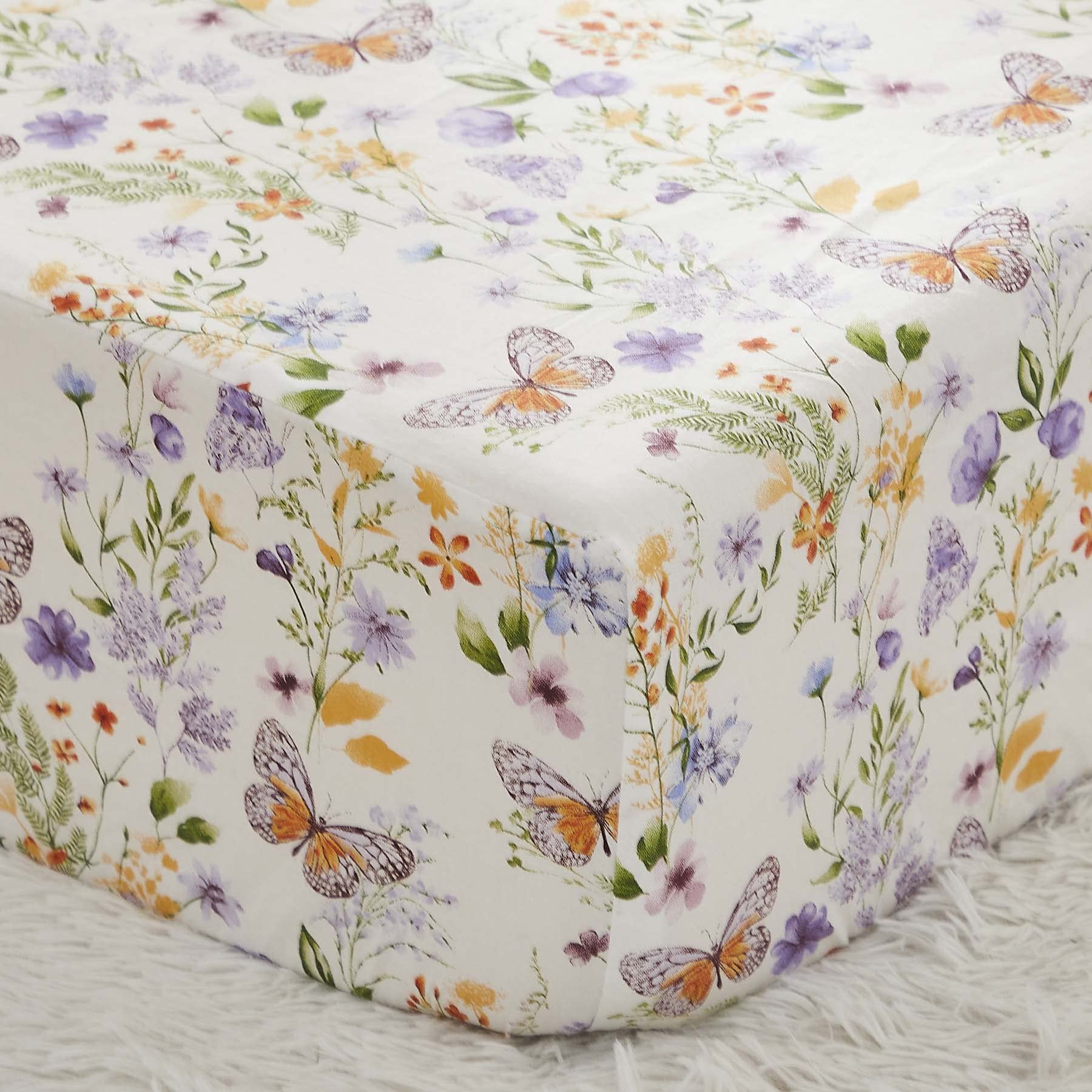 Brandream crib sheets with wildflower butterfly print for soft, breathable baby comfort.