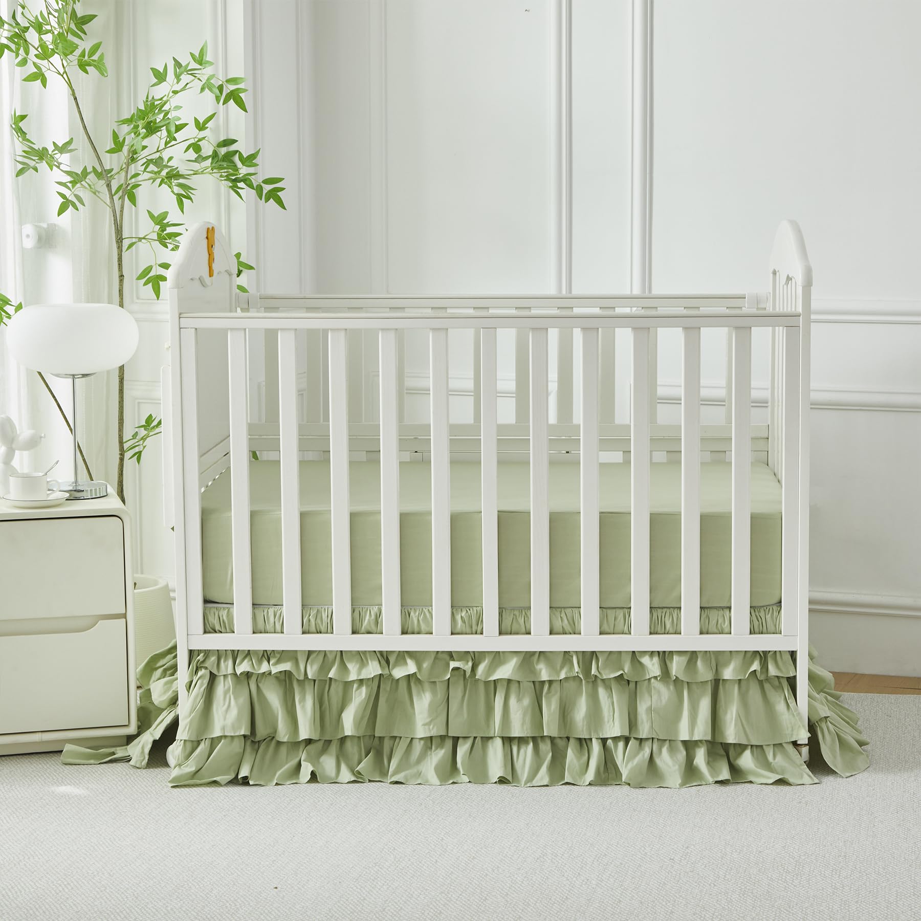 Brandream crib skirt brings farmhouse chic warmth to your nursery.