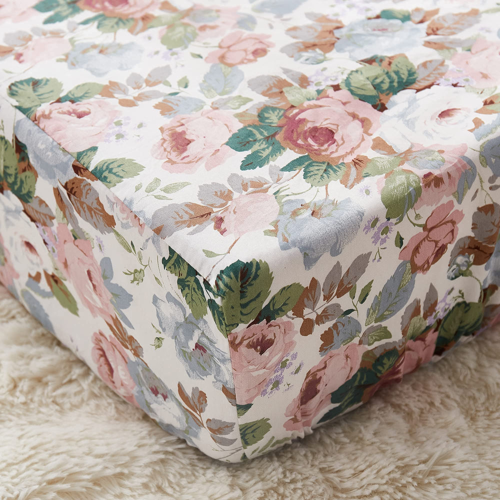 Brandream fitted crib sheet in rose floral print delivers soft, breathable organic cotton.