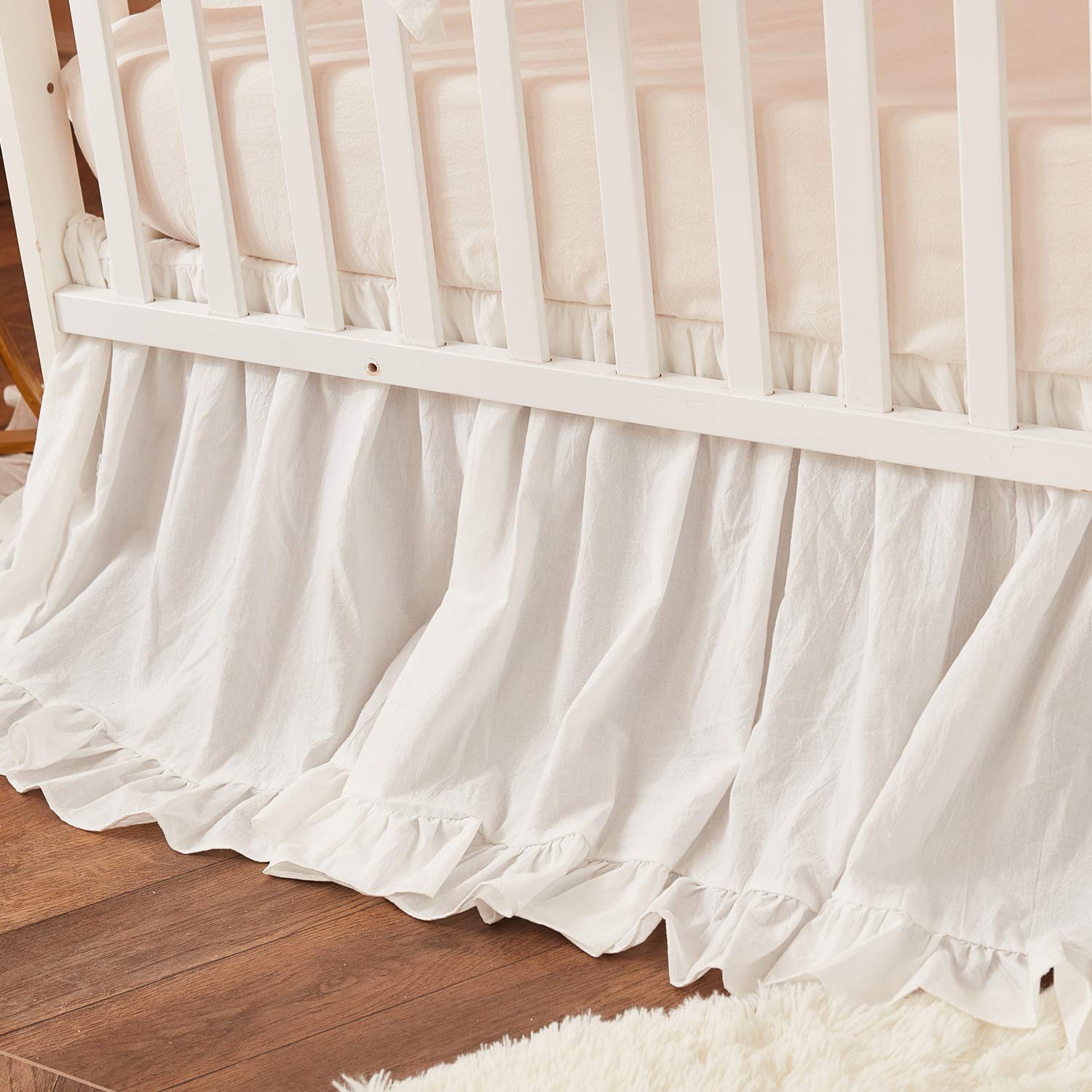 Brandream washed cotton fabric close-up shows a durable, fade-resistant finish for frequent washing.
