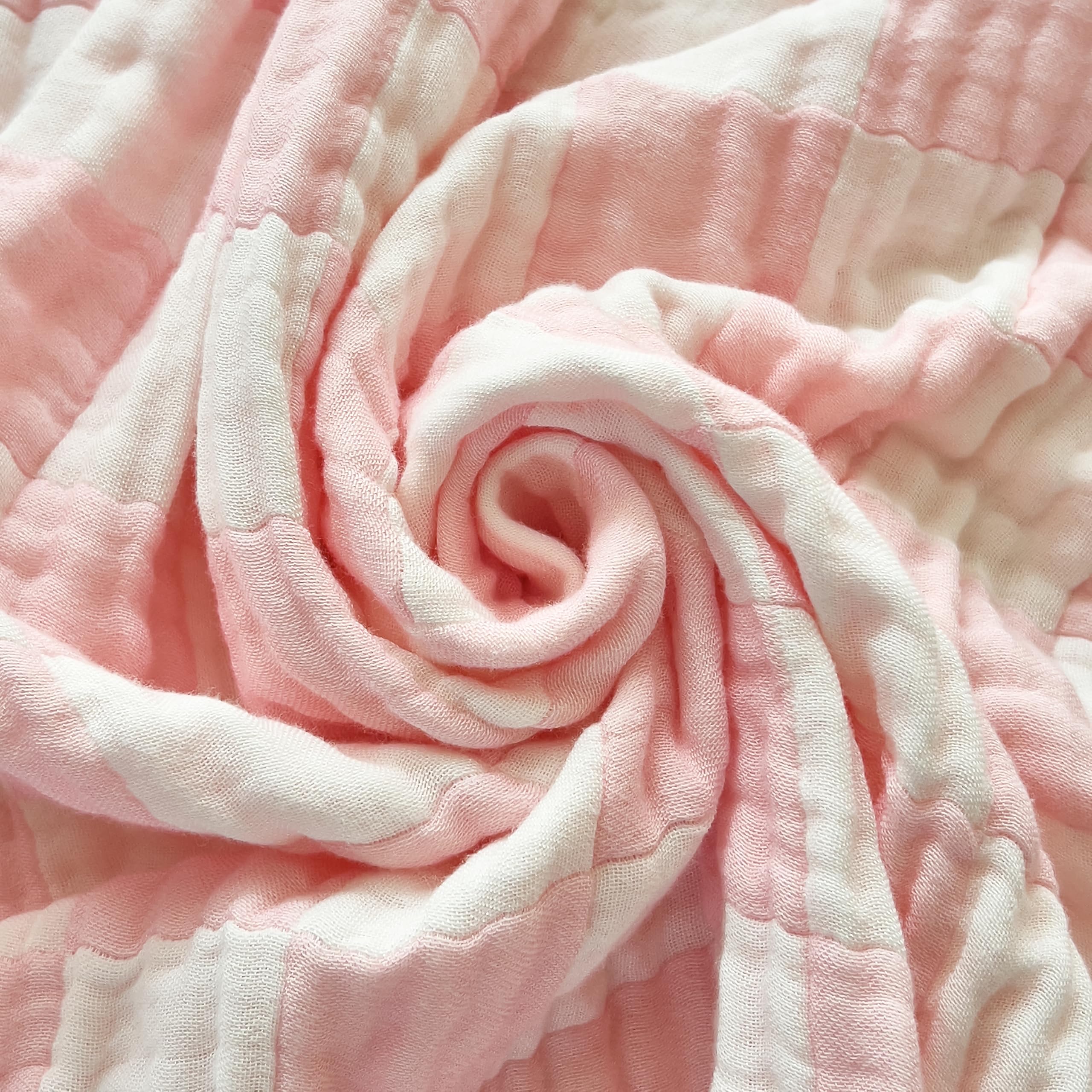 Brnabiou six-layer muslin blanket highlights durability and cozy feel.