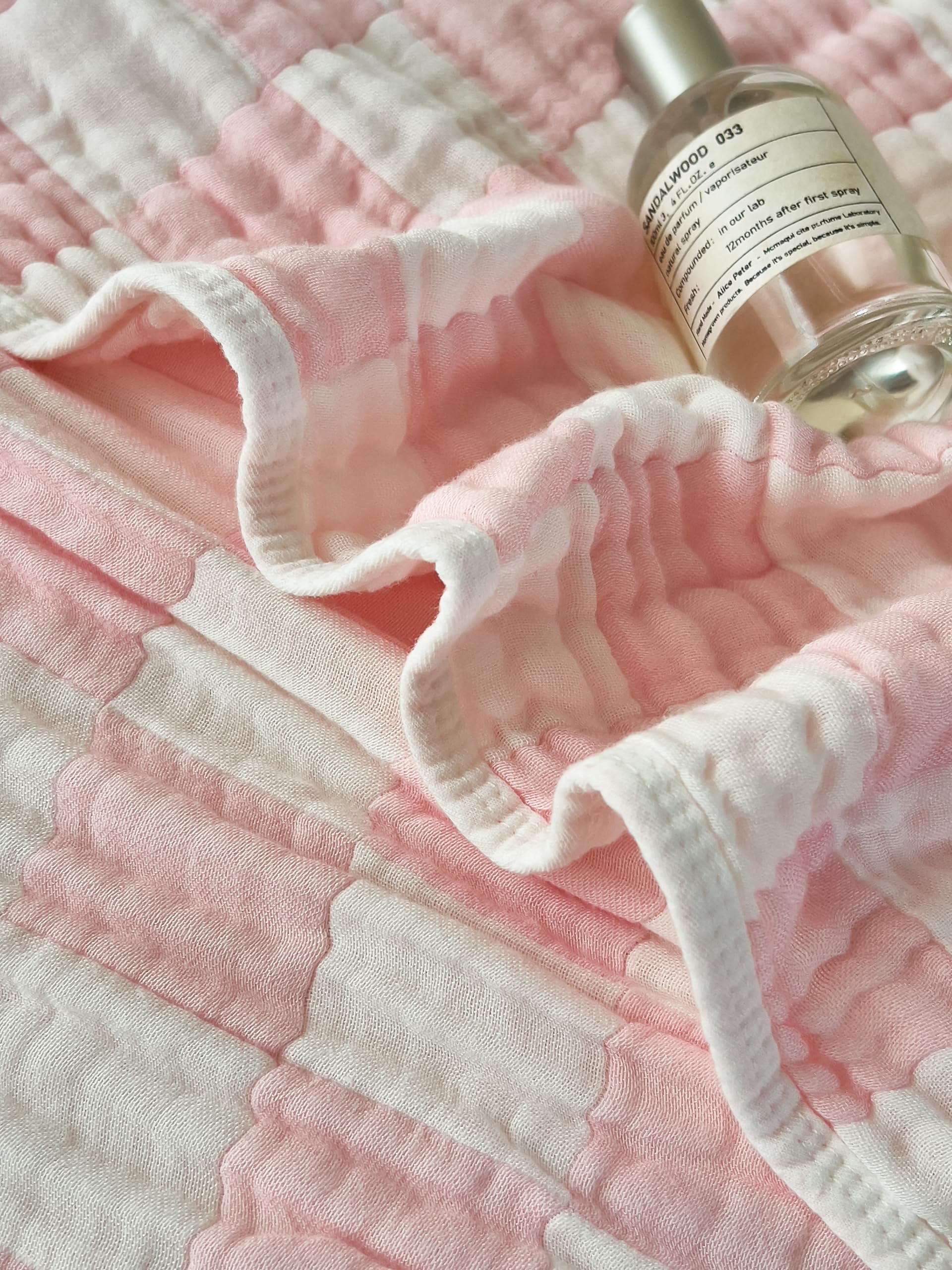 Brnabiou towel suitable for bath, pool, and beach outings
