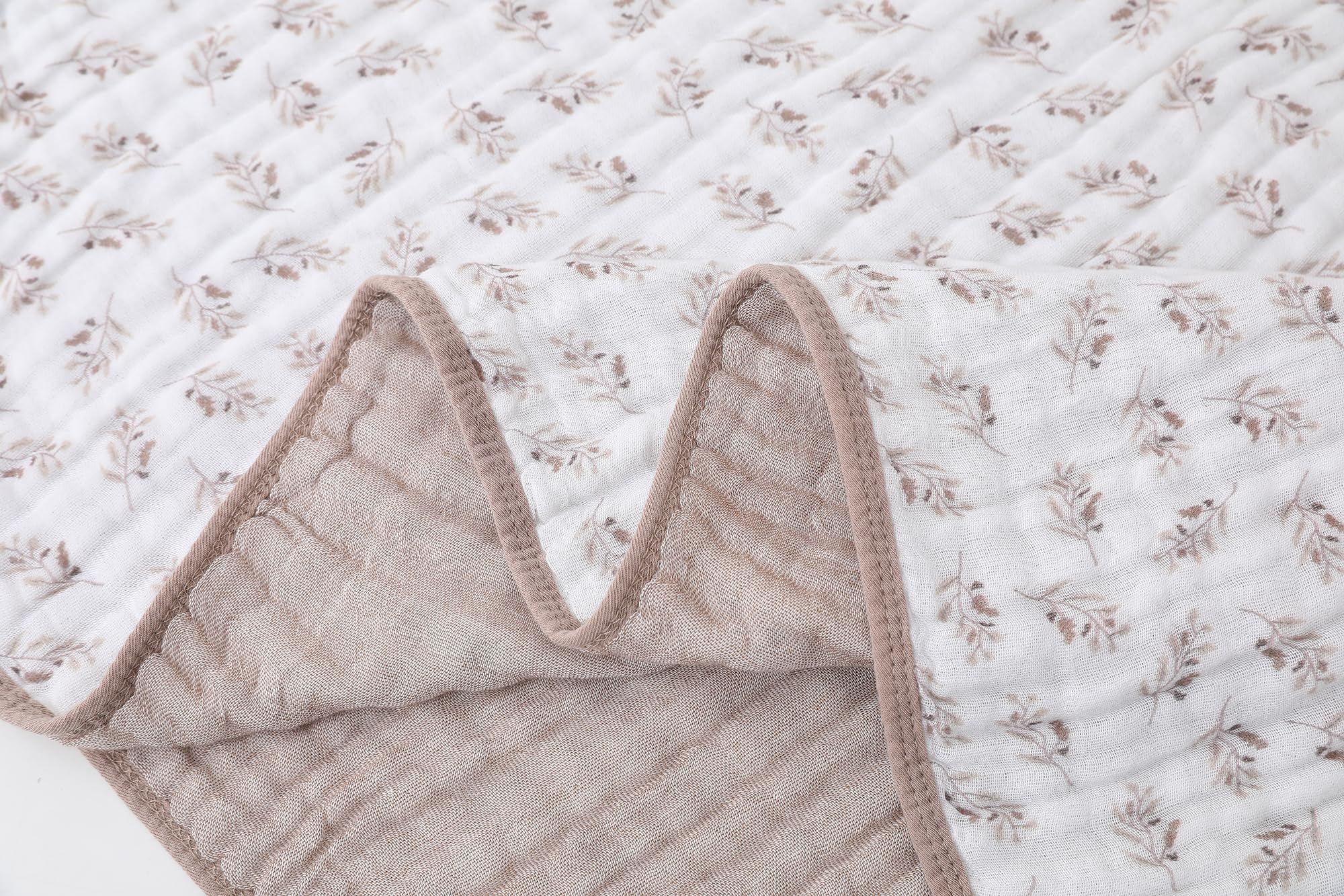 Brnabiou Ultra Soft Muslin Blanket Coffee nursery-decor shot highlights soft tones.