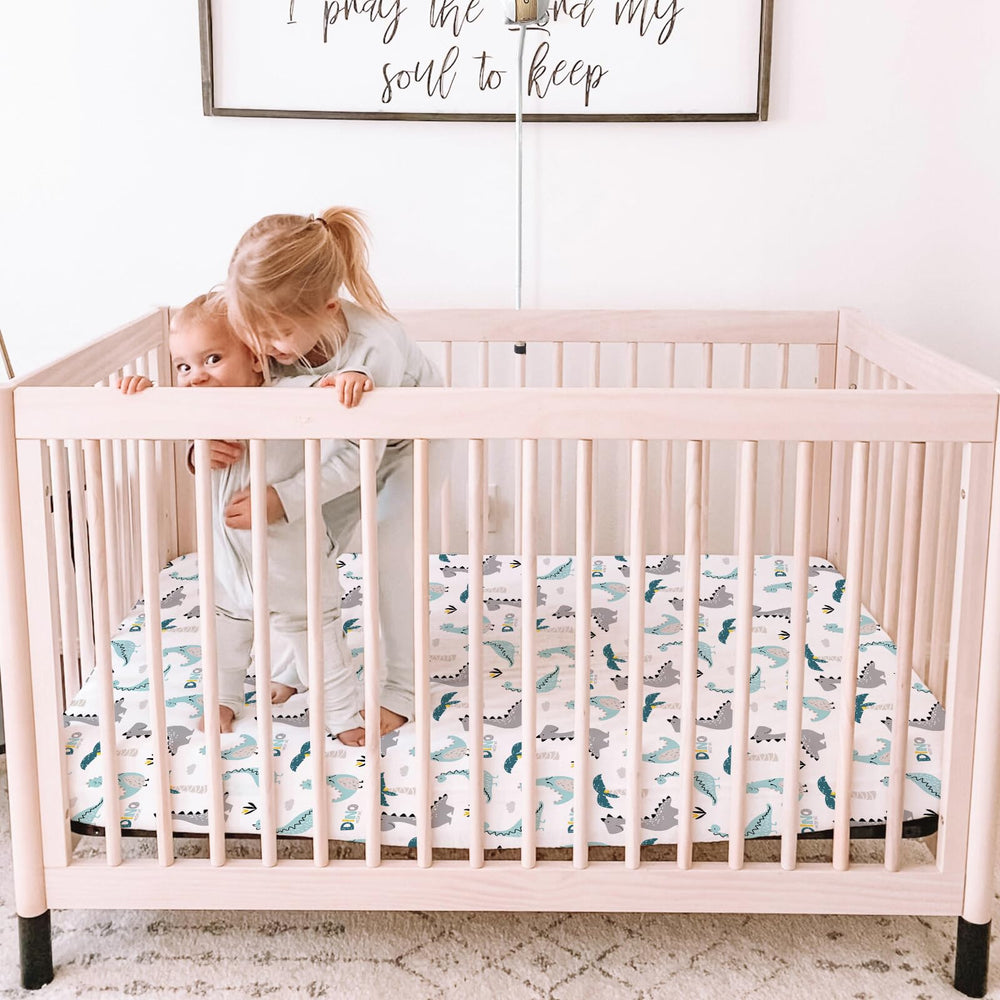 BROLEX easy-care crib sheets resist wear while preserving color after washing