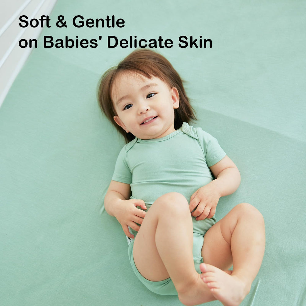 BubblePanda breathable rayon fabric close-up highlights moisture-wicking comfort for naps.