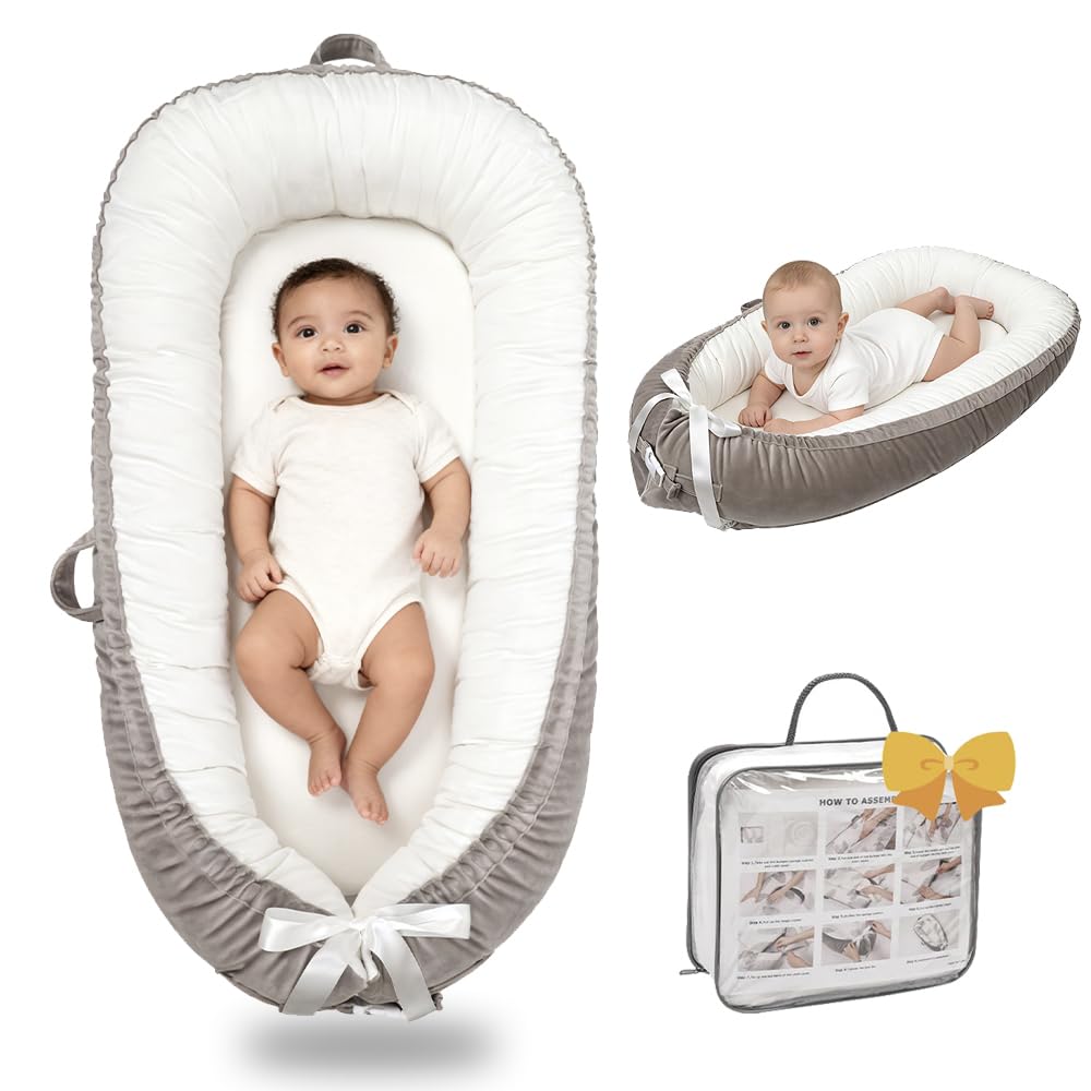 Bubbyhuts baby lounger in grey-white with breathable cotton for cozy daytime lounging.