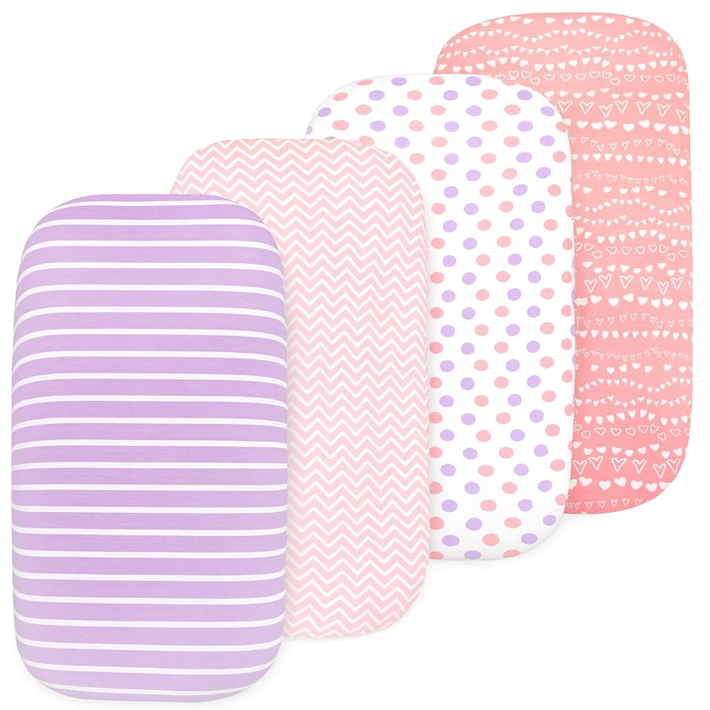 Bublo Baby bedside bassinet sheet fits snugly on many mattresses for secure, cozy naps.