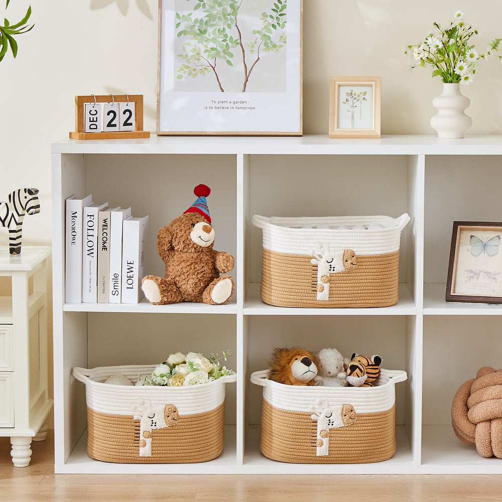 BUBUSUN bohemian farmhouse style adds charm to living space decor.