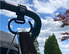 Buddy Duggy nonslip stroller hook e-shape design prevents bags from sliding off.