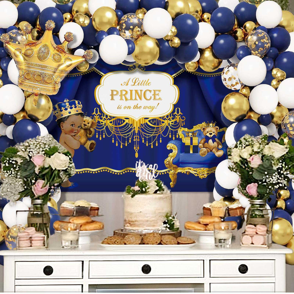 Buerhanerry royal prince dinner plates and napkins keep meals stylish.