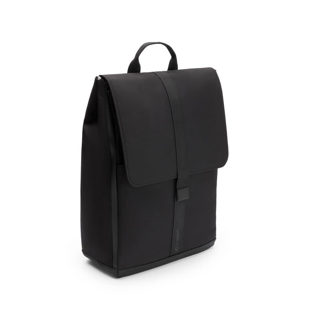 Bugaboo Changing Backpack water-repellent fabric keeps contents dry in rain