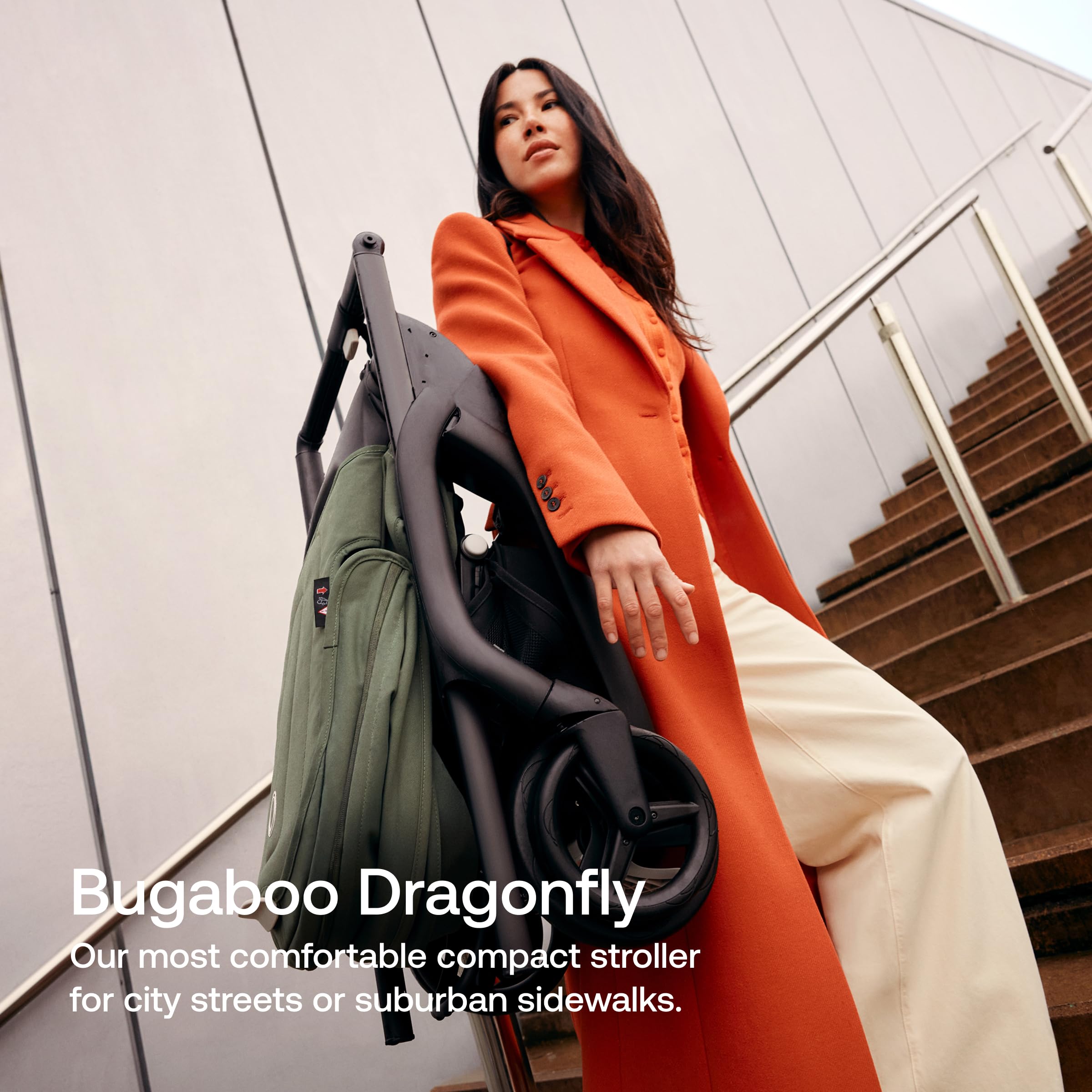 Bugaboo Dragonfly one-hand fold demonstrates effortless setup for parent on the go.
