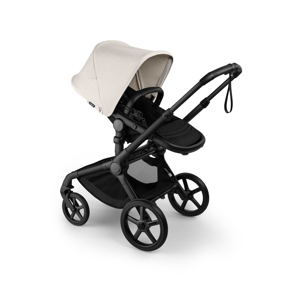 Bugaboo Fox 5 Renew underseat storage keeps essentials within reach.