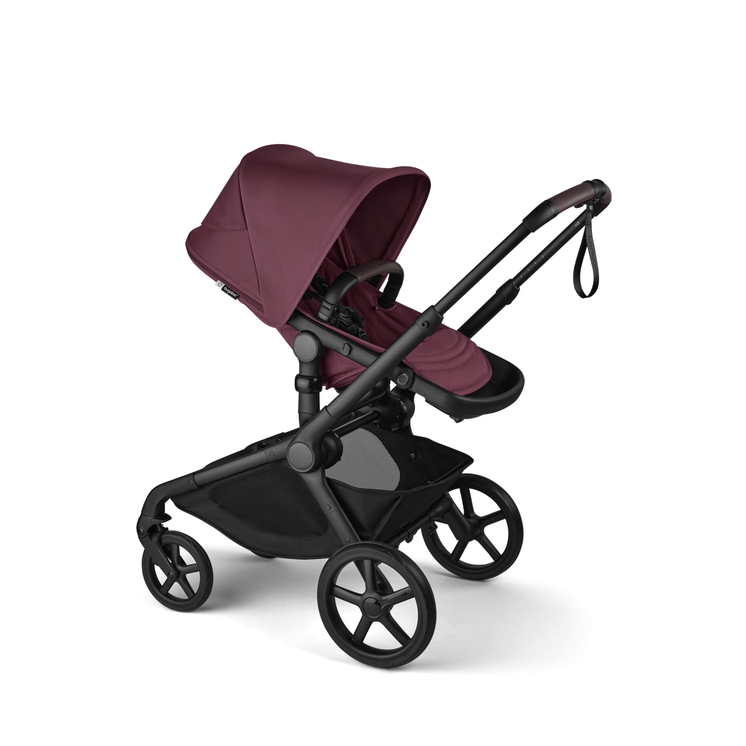 Bugaboo Kangaroo all-terrain wheels improve ride comfort across surfaces.