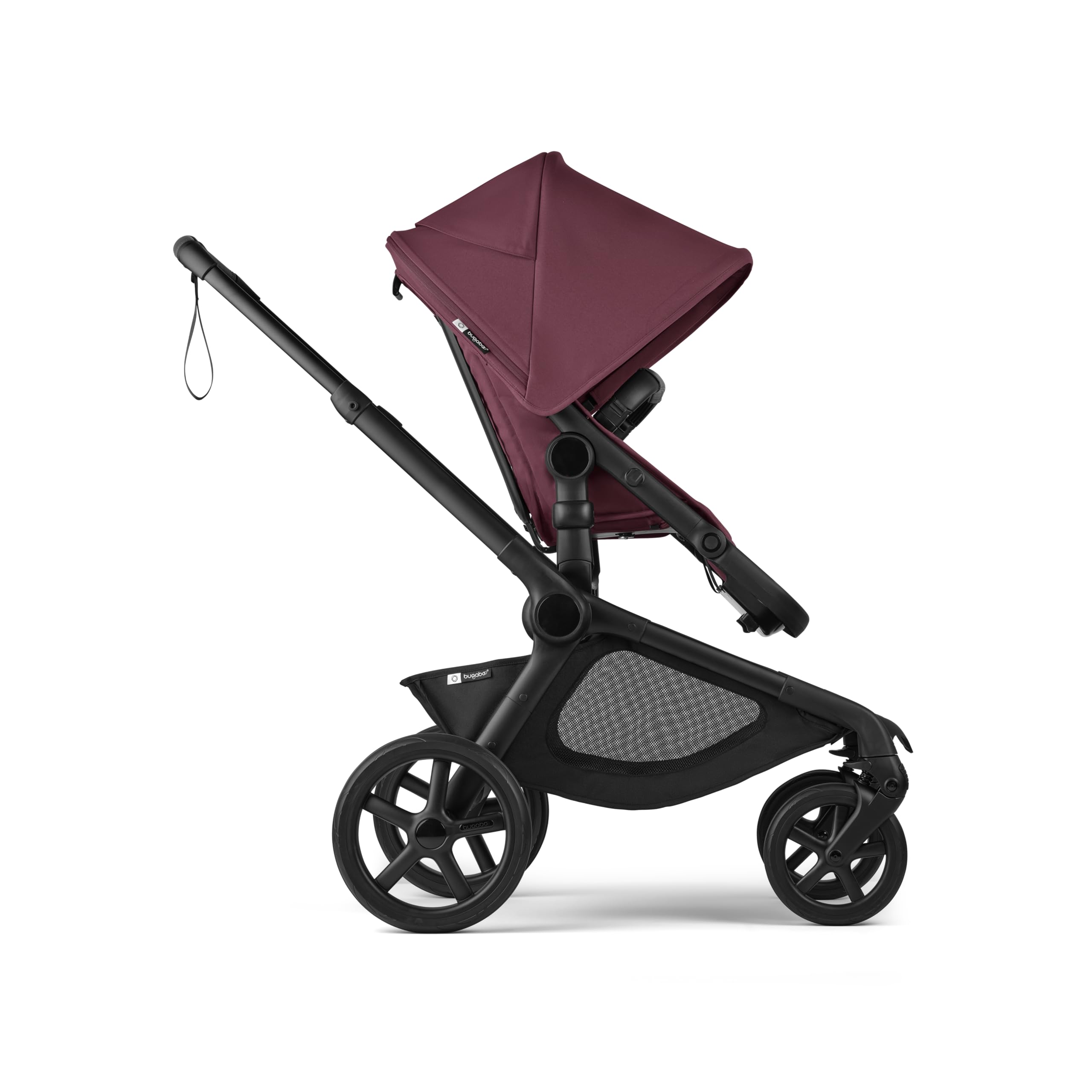 Bugaboo Kangaroo puncture-proof wheels reduce flats on daily trips.