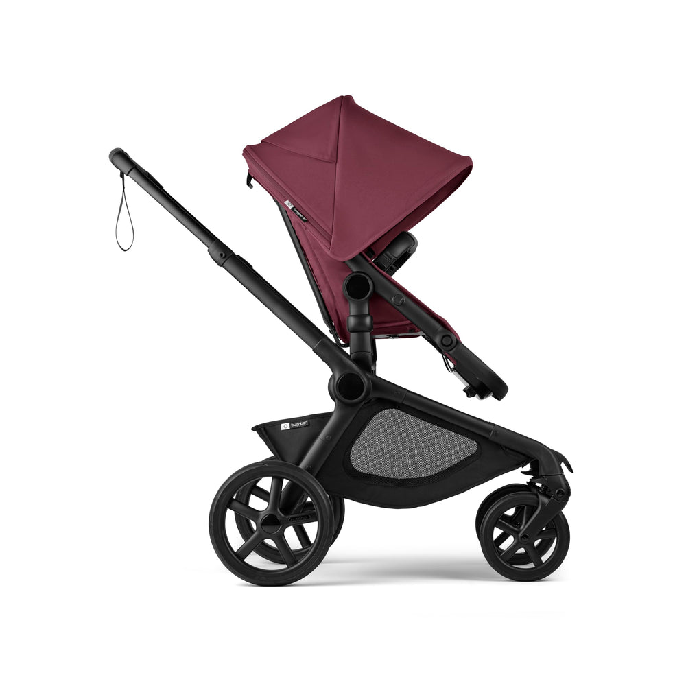 Bugaboo Kangaroo puncture-proof wheels reduce flats on daily trips.
