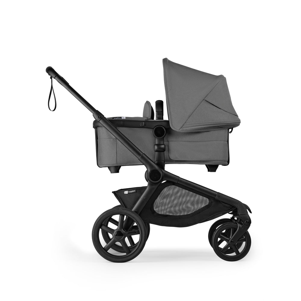 Bugaboo Kangaroo tandem configurations support 1 to 3 kids on the go.