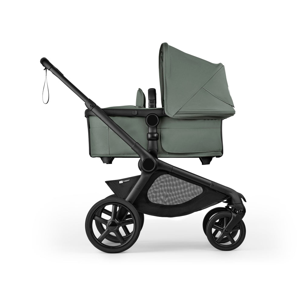 Bugaboo Kangaroo XL underseat basket keeps essentials within reach.