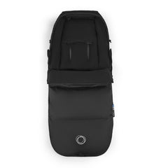 Bugaboo Performance Footmuff water-repellent shell keeps the interior dry.
