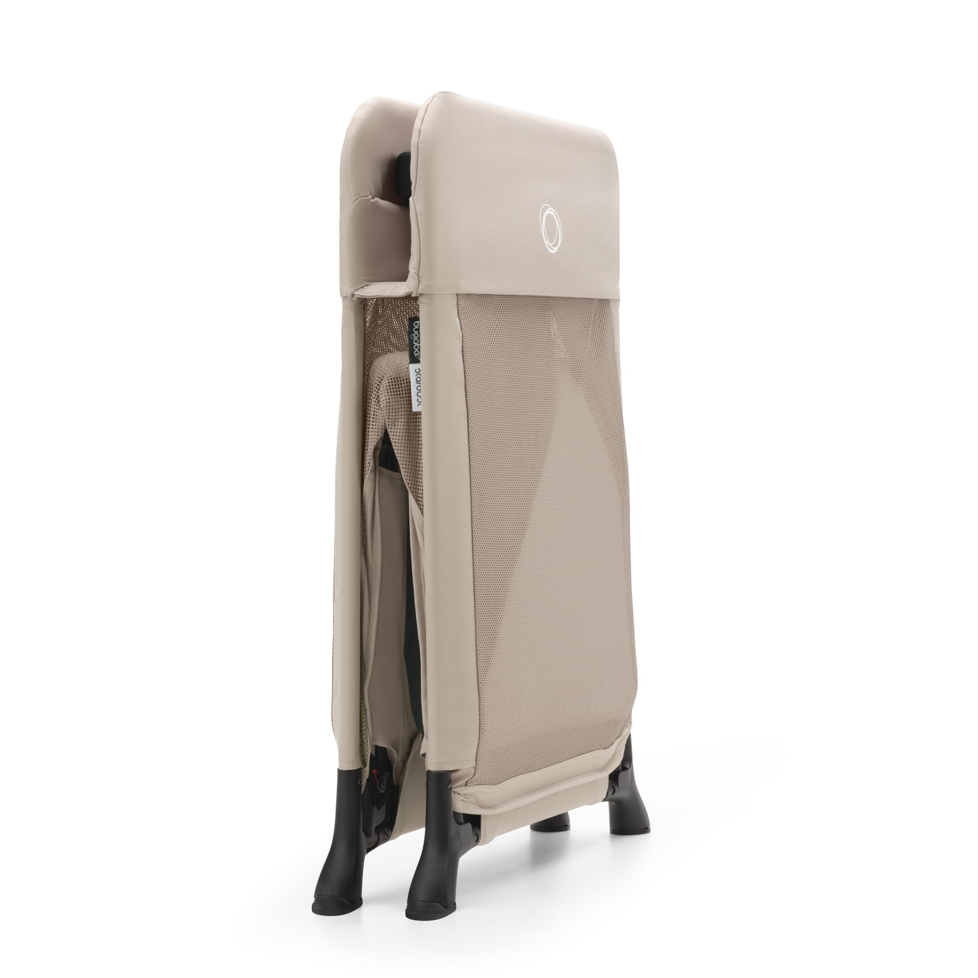 Bugaboo Stardust playard stability feet add security during use.