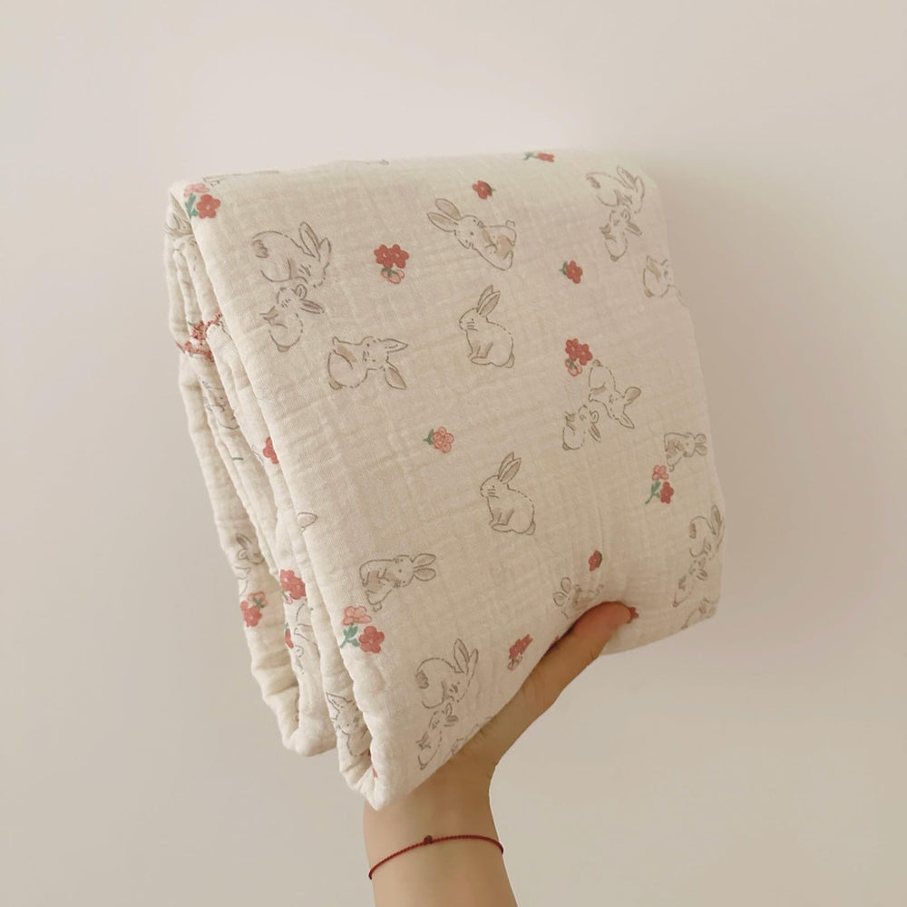 BuLuTu blanket supports nursery decor with a soft-toned aesthetic