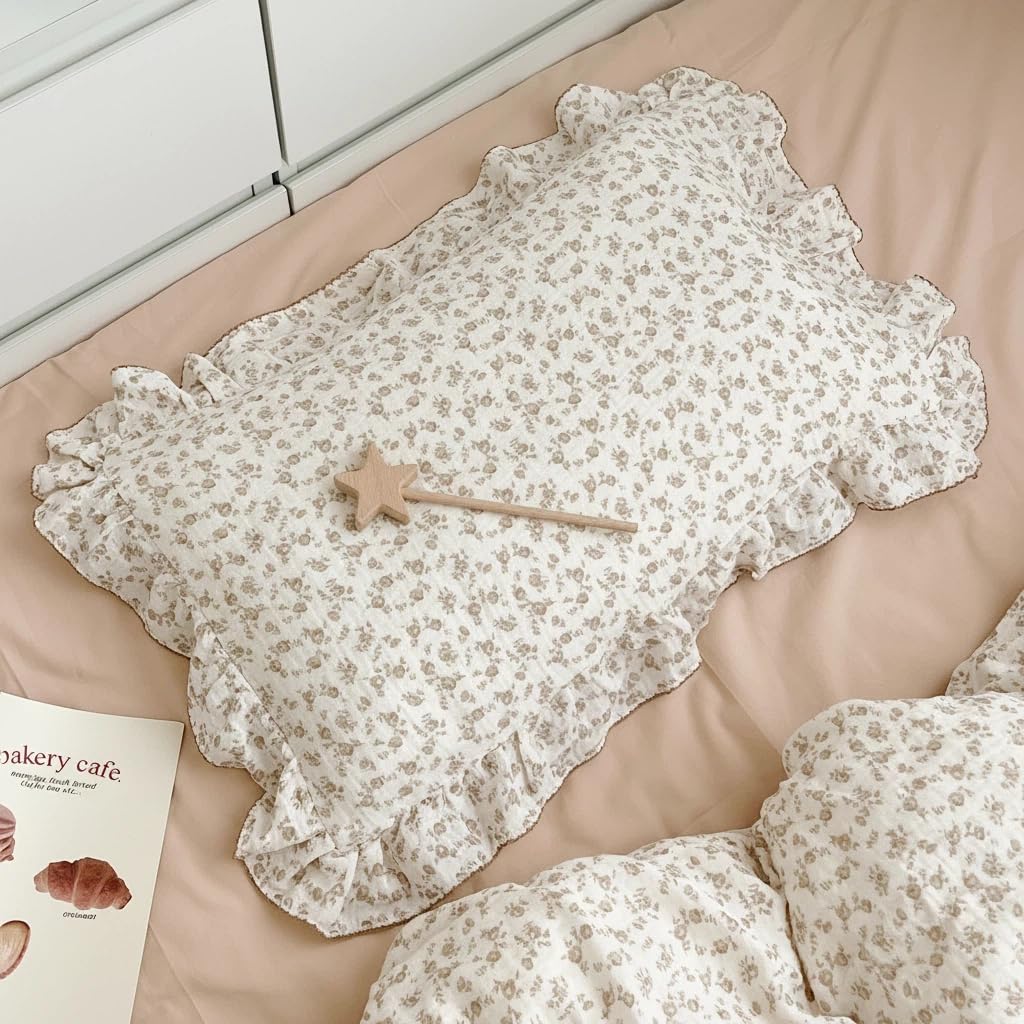 BuLuTu cotton muslin kids pillowcase with camellia flowers for gentle, breathable sleep.
