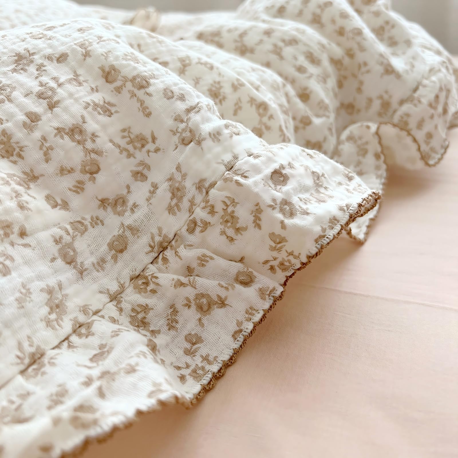BuLuTu pillowcase with enveloped closure keeps inserts secure and tidy.