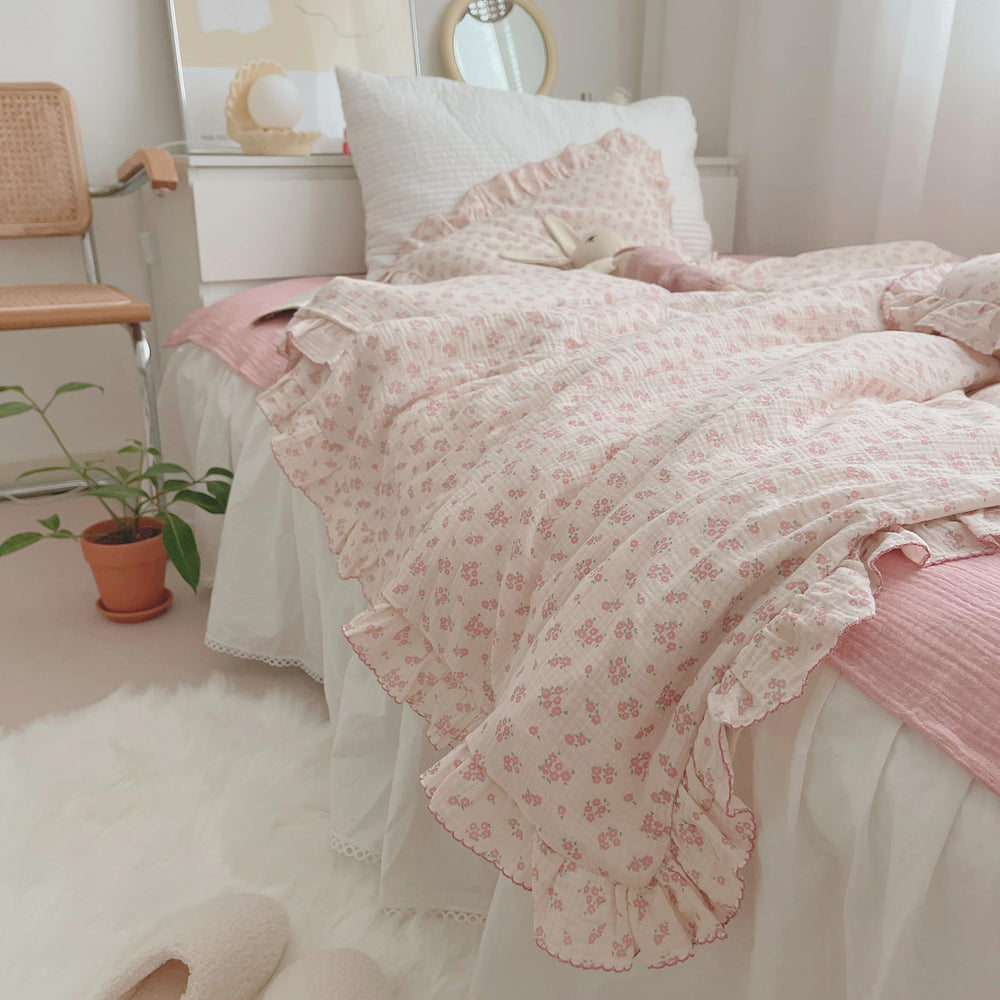 BuLuTu durable, soft finish supports year-round comfort in nurseries.