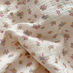 BuLuTu enveloped-closure pillowcase keeps pillows secure during naps and travel