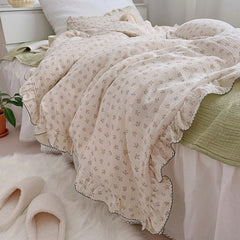 BuLuTu floral sprout design enhances nursery decor and bedtime warmth.