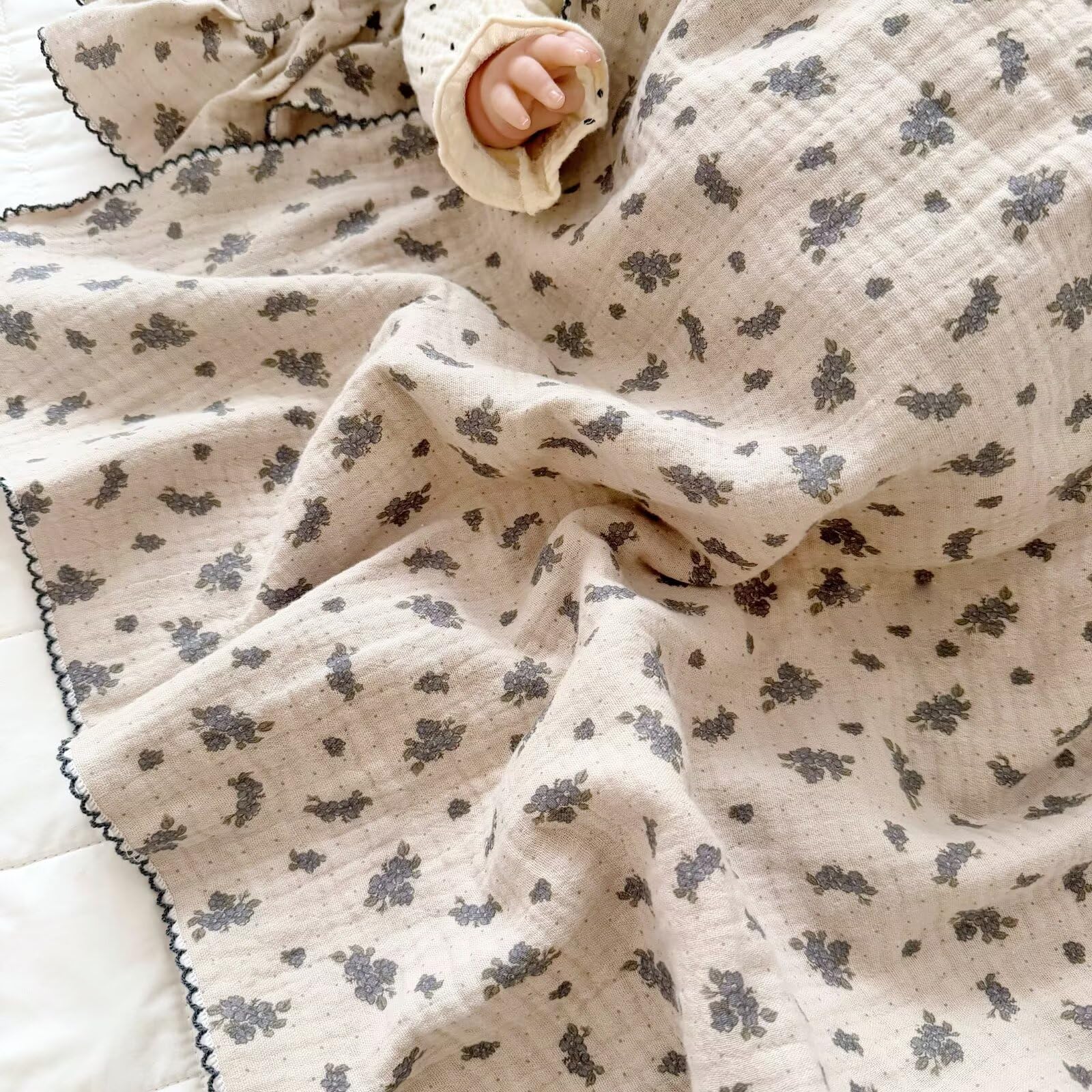 BuLuTu gender-neutral orchid print is perfect for boys and girls.
