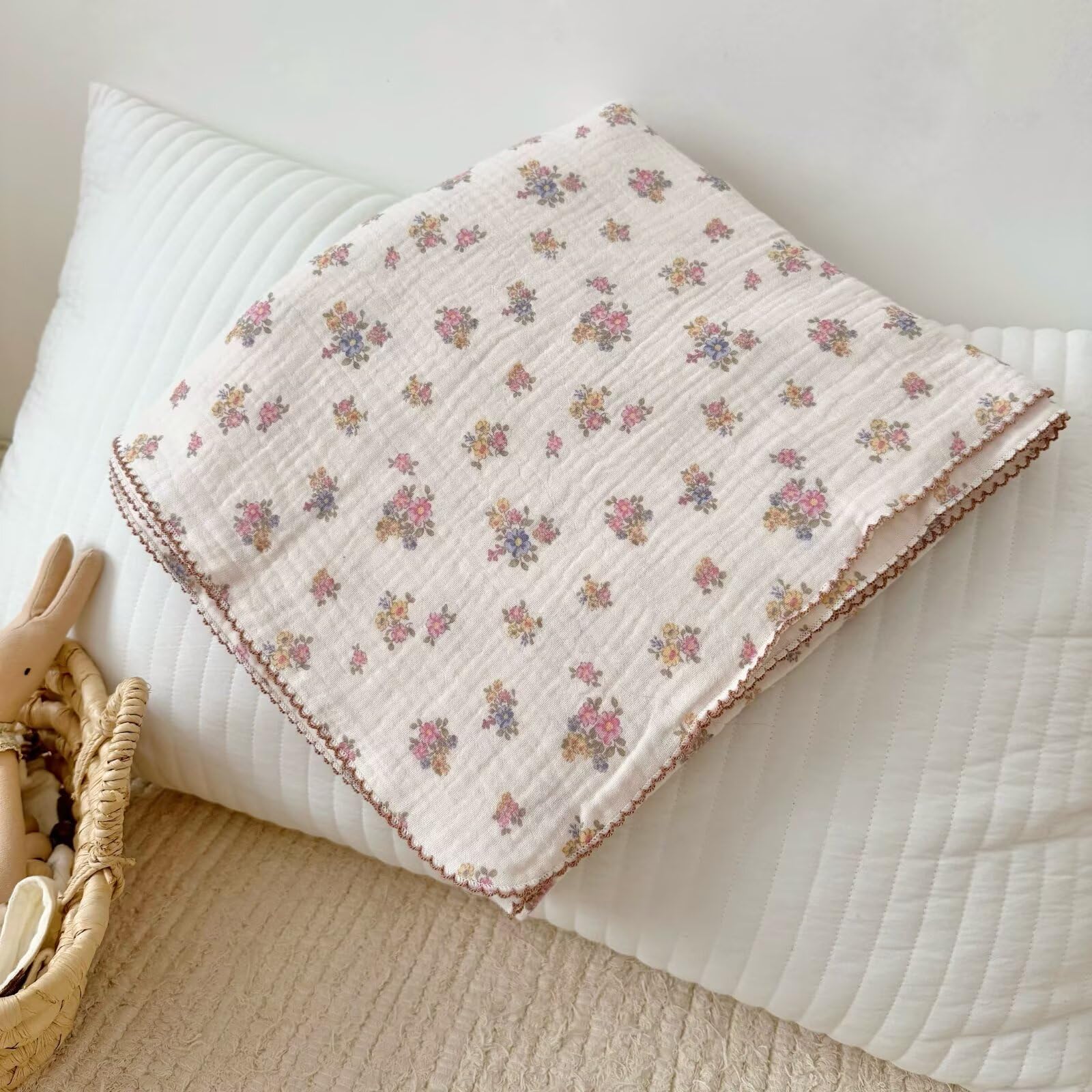 BuLuTu Muslin Cotton Baby Blanket close-up shows soft double-layer texture for gentle snuggles.