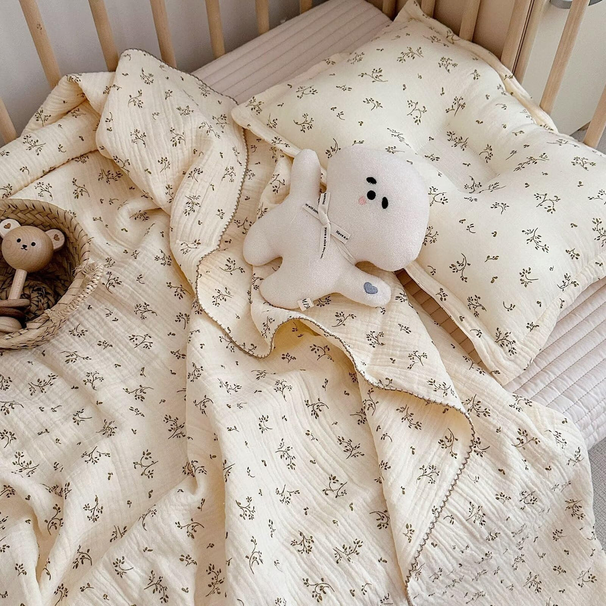 BuLuTu muslin blanket folded, olive pattern, soft breathable 100% cotton fabric.