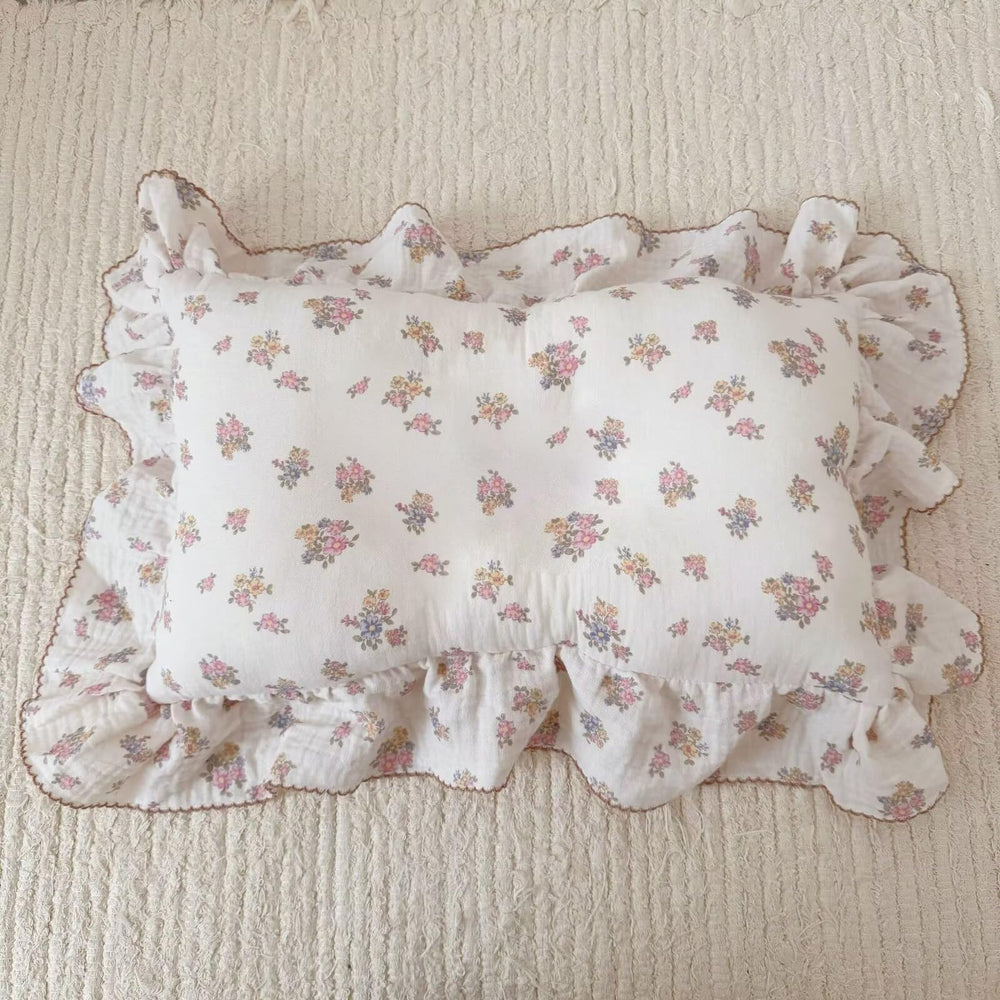 BuLuTu pink tuberose print adds charming color to kid-friendly bedding