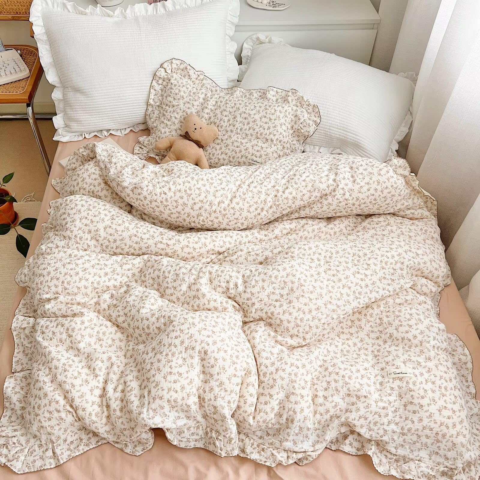 BuLuTu soft cotton muslin duvet cover with camellia pattern for cozy nursery ambience.