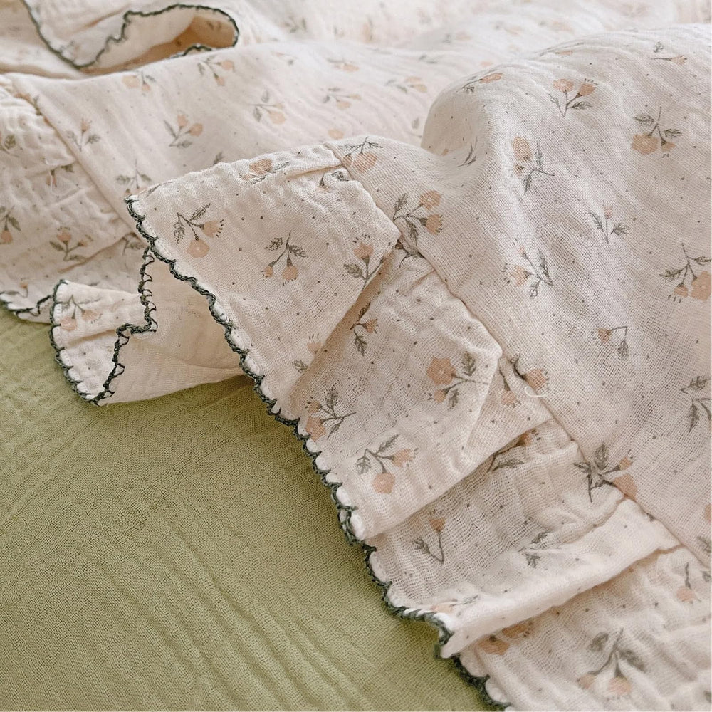 BuLuTu toddler bedding with invisible zipper enables easy changes.