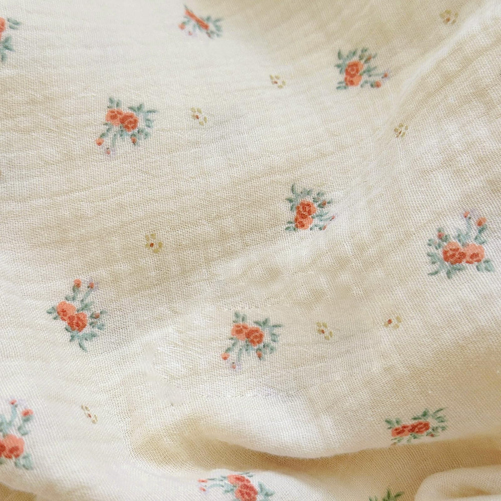 BuLuTu pillowcase envelope closure keeps pillow insert secure during sleep.
