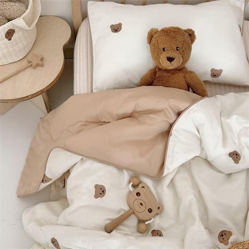BuLuTu washed cotton toddler quilt bears pattern on crib promotes cozy, breathable summer naps.