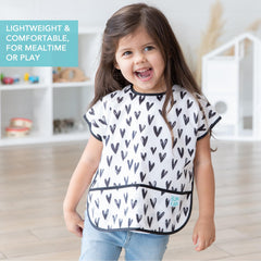 Bumkins fabric is soft yet waterproof to protect outfits during meals and crafts.