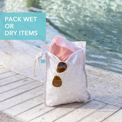 Bumkins wet bag zipper closure keeps items secure during travel